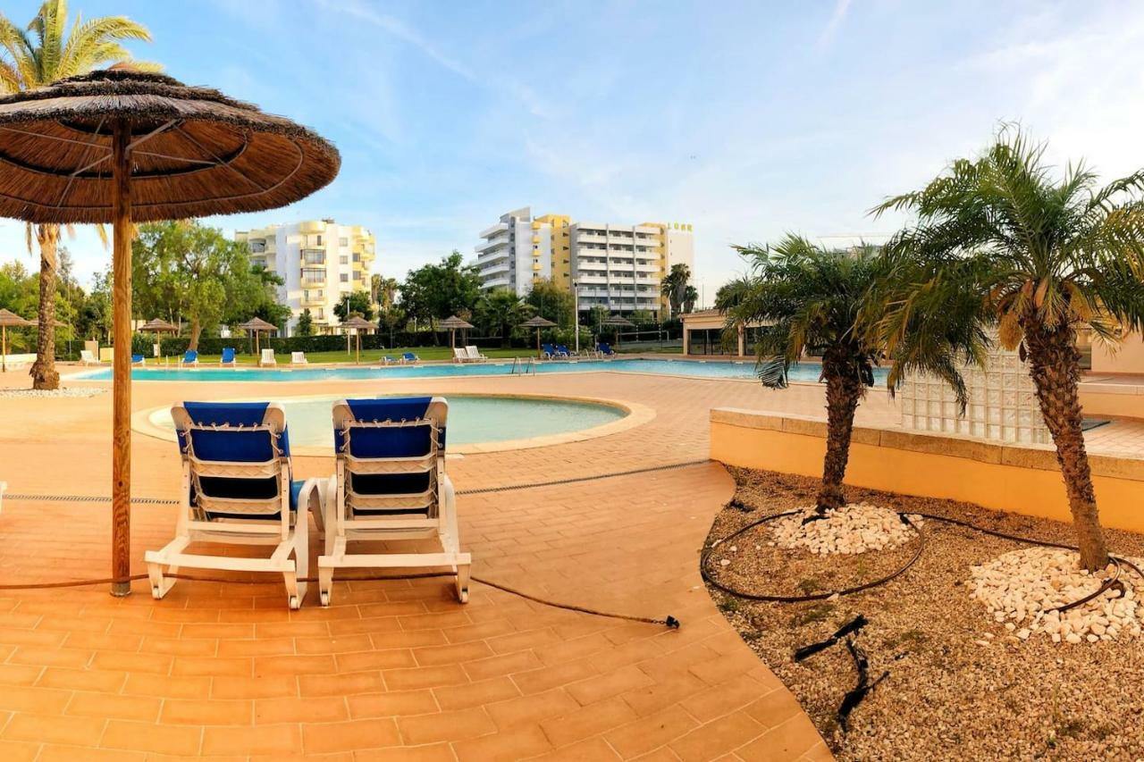 Amazing Apartment In Praia Da Rocha Portimao Exterior photo